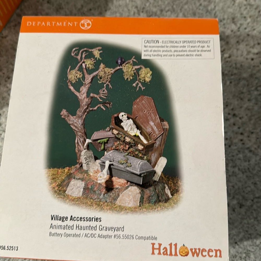 Dept 56 Halloween. Haunted graveyard